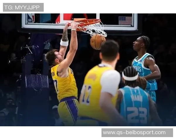 格莱姆斯全场表现惊艳13投7中砍下22分7篮板13助攻创助攻生涯新高