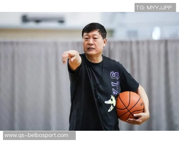 杨瀚森重返球队迎新机遇但前路依旧艰难挑战重重