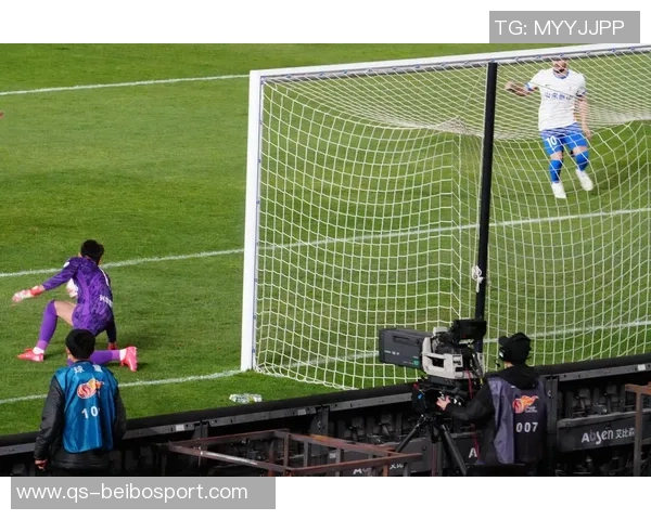 中超射手榜竞争激烈莱昂纳多紧追瓦科仅差一球两人均未罚点球