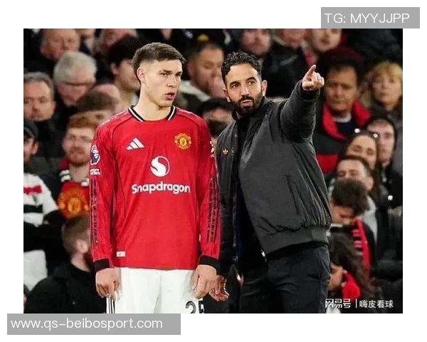 天空体育报道曼联切尔西争抢桑德兰中场萨迪基已询问转会费情况 天空体育报道曼联切尔西争抢桑德兰中场萨迪基已询问转会费情况