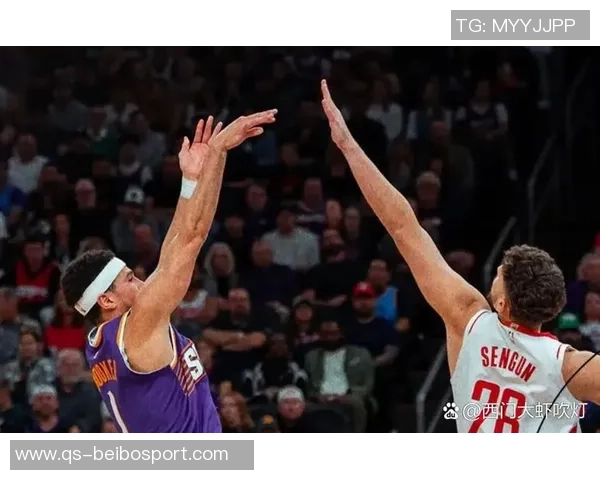 芬奇谈戈贝尔缺席第四节防守困境球队内线失守亟需调整策略 芬奇谈戈贝尔缺席第四节防守困境球队内线失守亟需调整策略