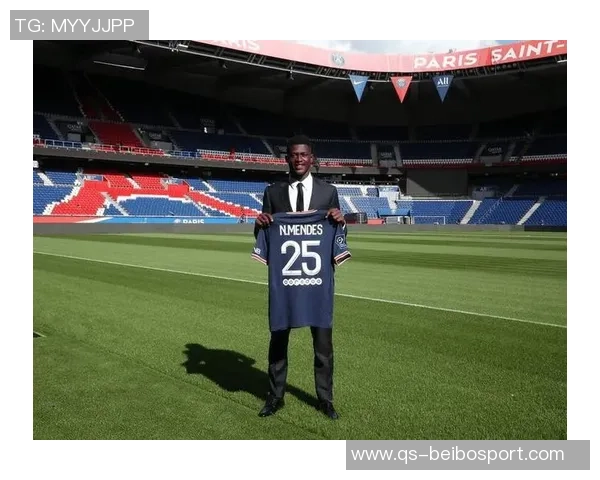 努诺门德斯伤愈复出巴黎官方发布训练照片展现积极状态