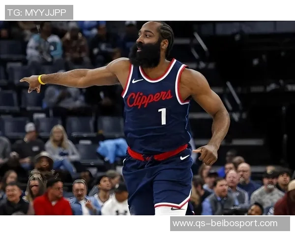 快船半场领先老鹰14分哈登表现出色祖巴茨双十小卡状态低迷 快船半场领先老鹰14分哈登表现出色祖巴茨双十小卡状态低迷